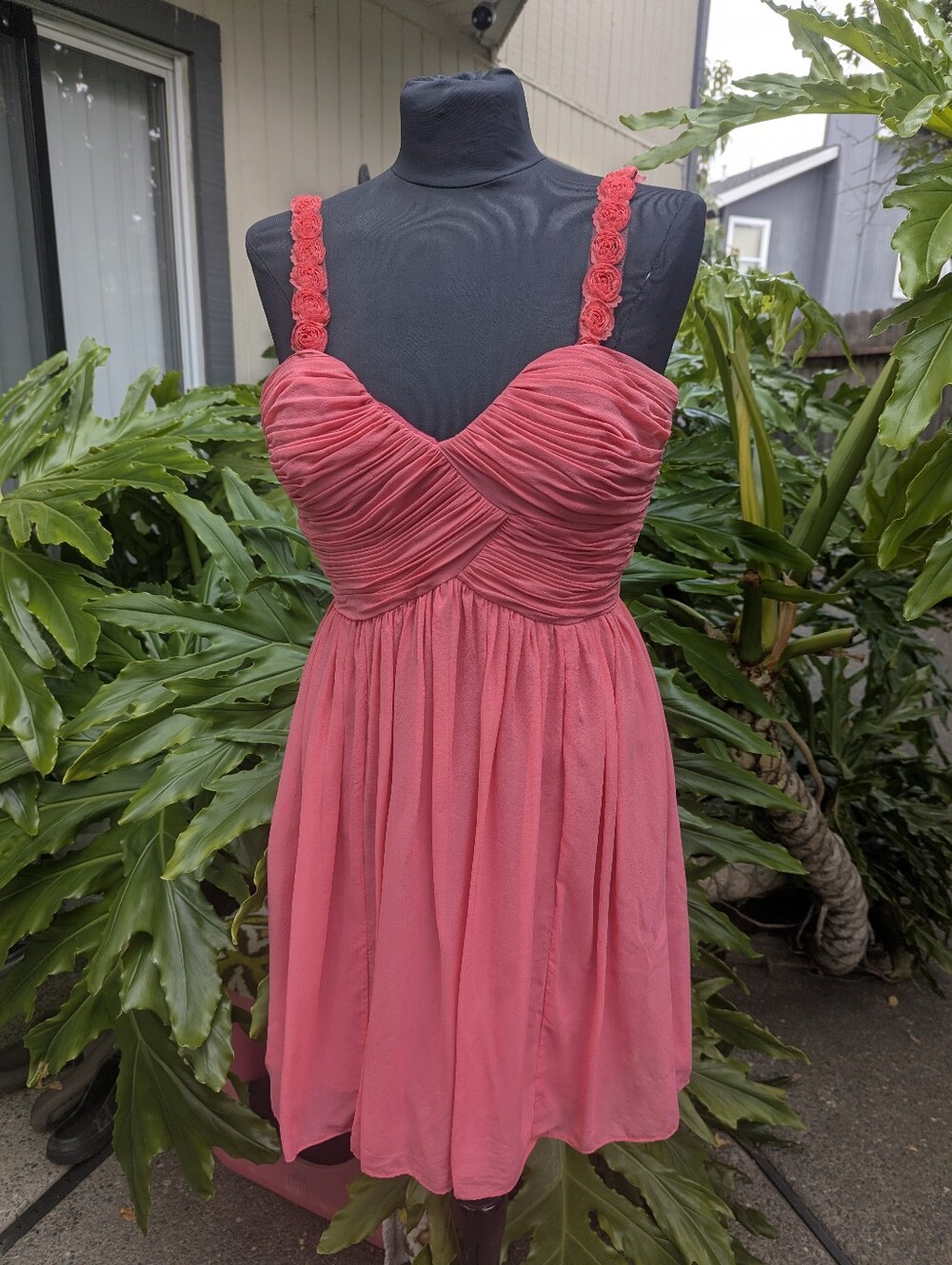 Donna Morgan  Pink  Dress Size 6-Spring/Summer Graduation Dress